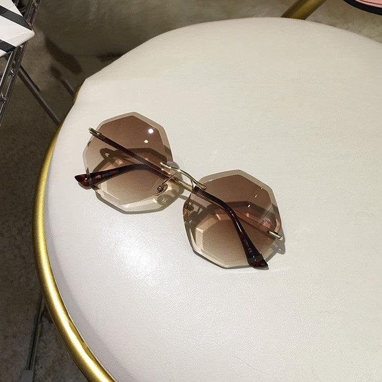 Women's Retro UV400 Sunglasses